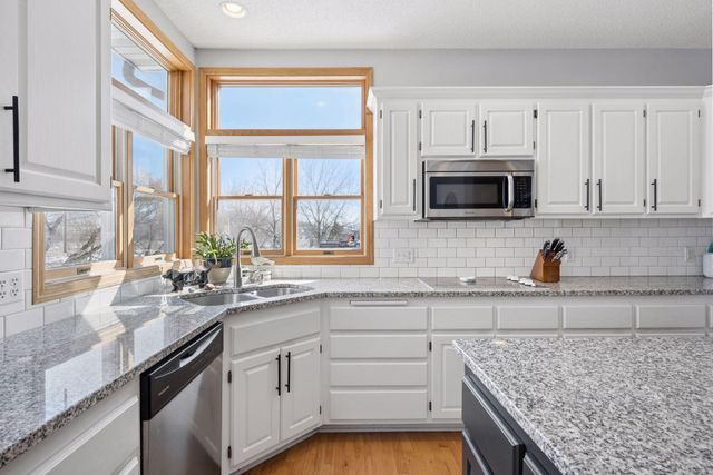 18150 Gladstone Boulevard N, Maple Grove, MN 55311