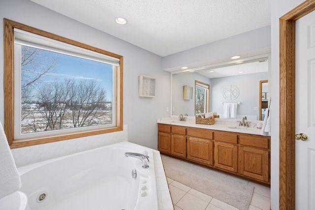 18150 Gladstone Boulevard N, Maple Grove, MN 55311