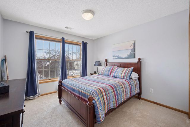 18150 Gladstone Boulevard N, Maple Grove, MN 55311