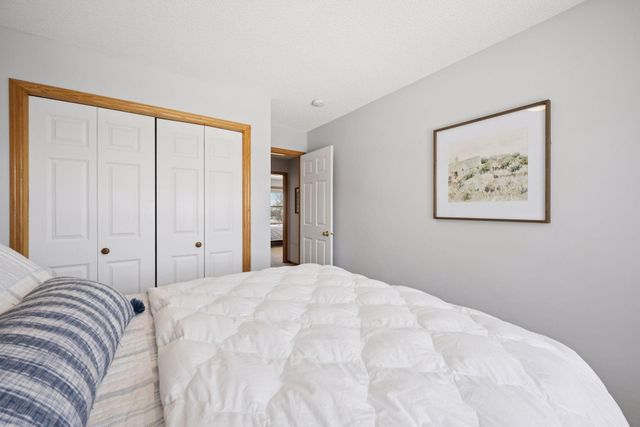 18150 Gladstone Boulevard N, Maple Grove, MN 55311