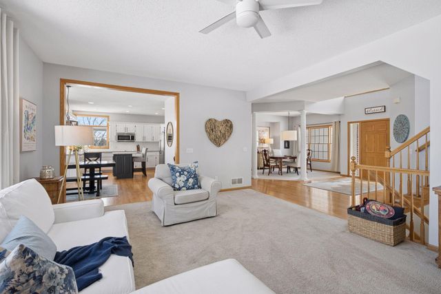 18150 Gladstone Boulevard N, Maple Grove, MN 55311