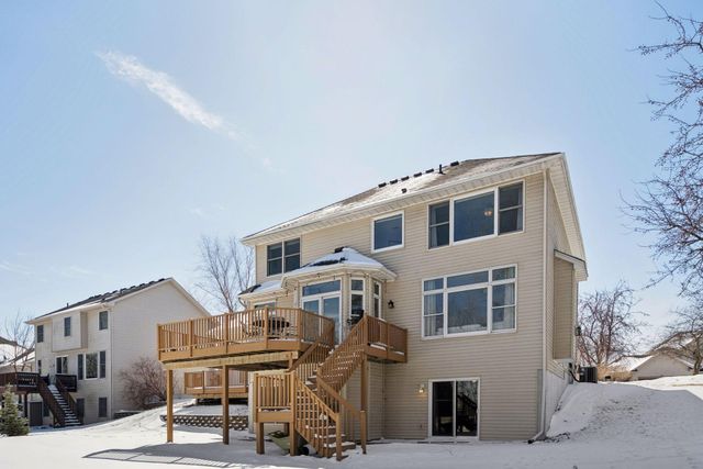 18150 Gladstone Boulevard N, Maple Grove, MN 55311