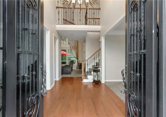 5455 Woodrun Lane, Alpharetta, GA 30005