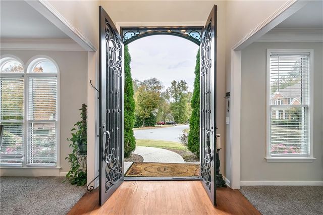 5455 Woodrun Lane, Alpharetta, GA 30005