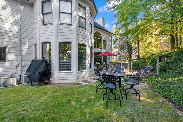 5455 Woodrun Lane, Alpharetta, GA 30005