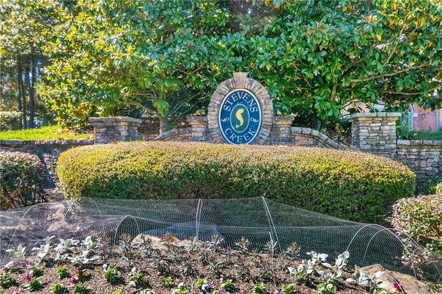 5455 Woodrun Lane, Alpharetta, GA 30005