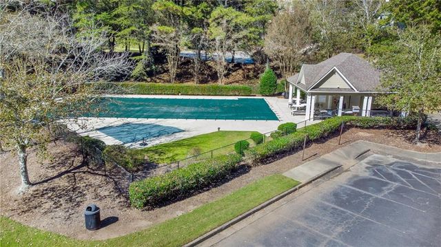 5455 Woodrun Lane, Alpharetta, GA 30005