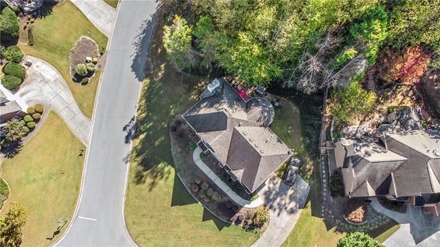 5455 Woodrun Lane, Alpharetta, GA 30005