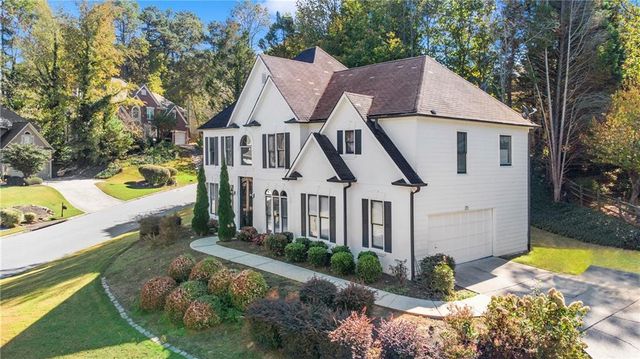 5455 Woodrun Lane, Alpharetta, GA 30005