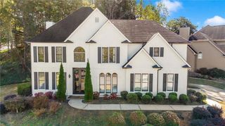 5455 Woodrun Lane, Alpharetta, GA 30005