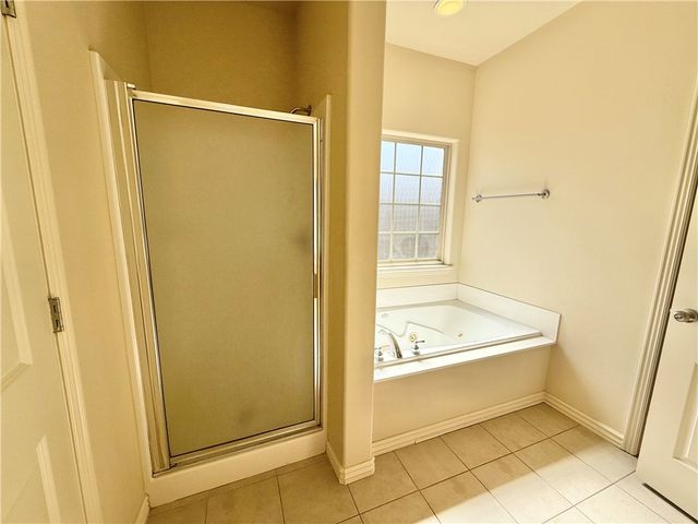 801 Summit Chase Road, Bentonville, AR 72712