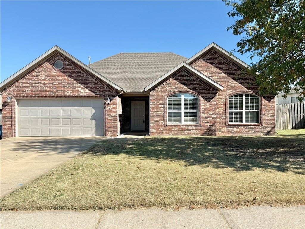 801 Summit Chase Road, Bentonville, AR 72712