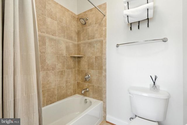 13674 SYLVAN BLUFF DR, Leesburg, VA 20176