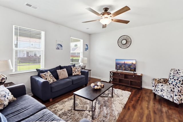 425 Ribbon Road, Summerville, SC 29483