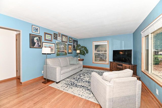 5444 N 12th STREET, Milwaukee, WI 53209