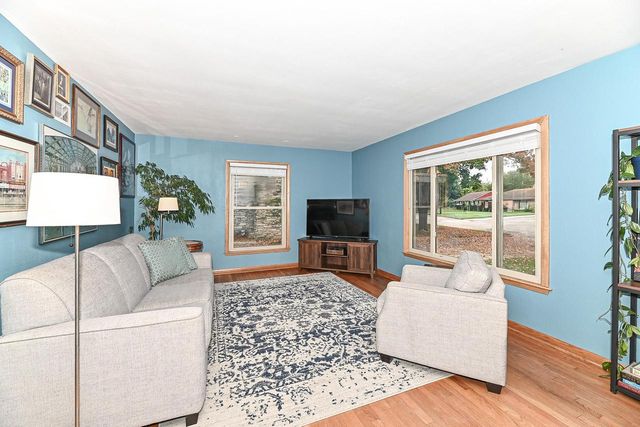 5444 N 12th STREET, Milwaukee, WI 53209