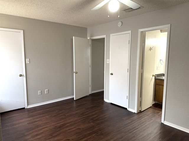 1131 Dallas Drive, Denton, TX 76205