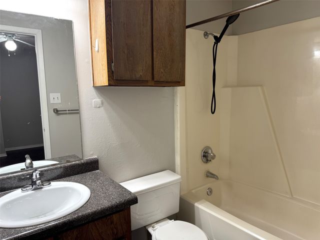 1131 Dallas Drive, Denton, TX 76205