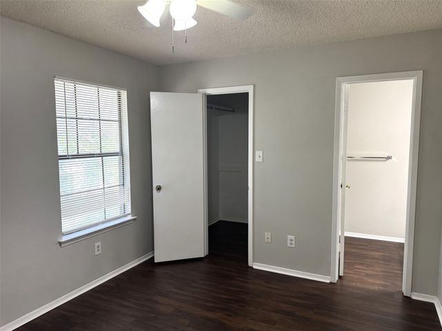1131 Dallas Drive, Denton, TX 76205