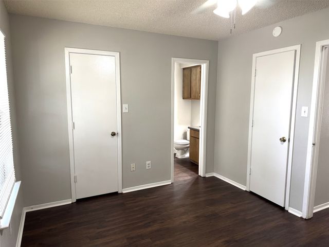 1131 Dallas Drive, Denton, TX 76205