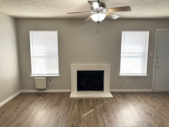 1131 Dallas Drive, Denton, TX 76205