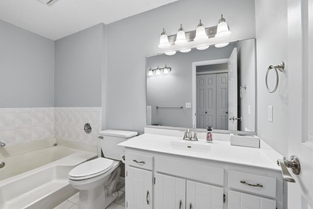 1900 Coon Rapids Boulevard NW 4, Coon Rapids, MN 55433