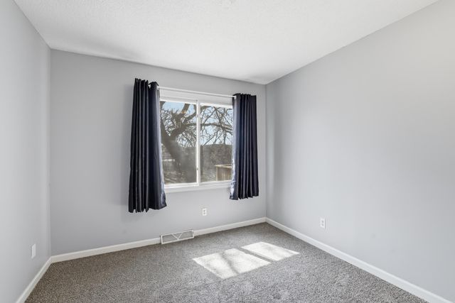 1900 Coon Rapids Boulevard NW 4, Coon Rapids, MN 55433