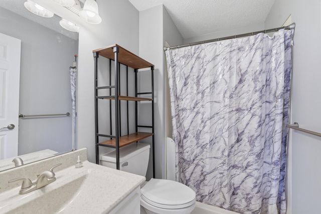 1900 Coon Rapids Boulevard NW 4, Coon Rapids, MN 55433