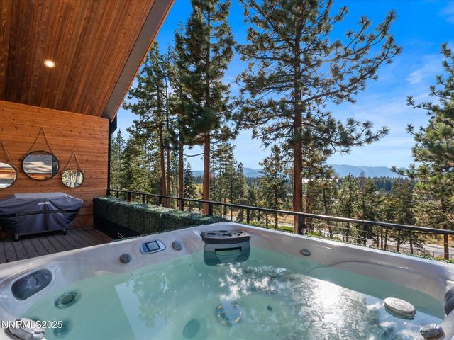 109 Sierra Colina Drive 109, Stateline, NV 89449