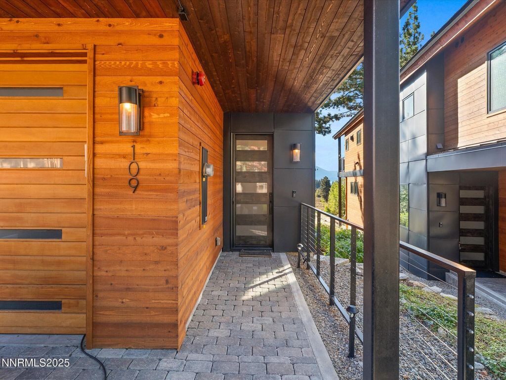 109 Sierra Colina Drive 109, Stateline, NV 89449