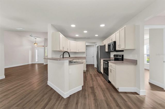 2485 TRAVERSE AVENUE, North Port, FL 34286