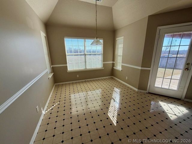 8313 E Lansing Avenue, Broken Arrow, OK 74014