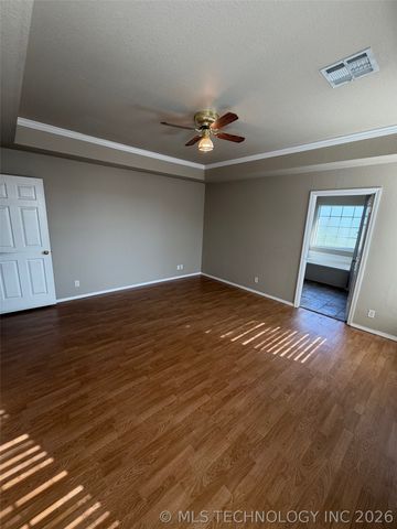 8313 E Lansing Avenue, Broken Arrow, OK 74014