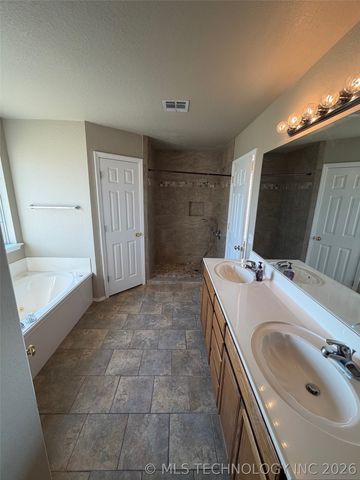 8313 E Lansing Avenue, Broken Arrow, OK 74014