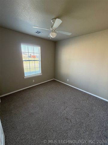 8313 E Lansing Avenue, Broken Arrow, OK 74014