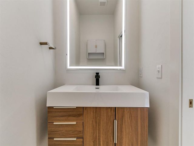 605 N Idaho Avenue, Oklahoma City, OK 73117