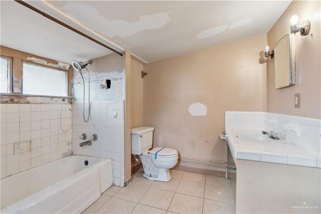 318 E Samano Street, Edinburg, TX 78539