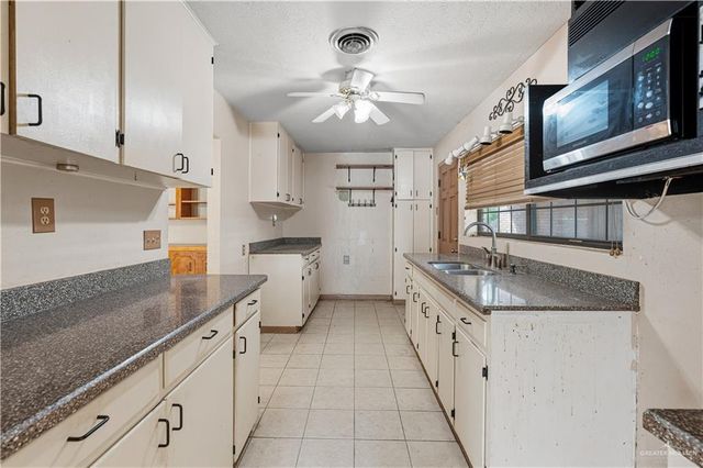 318 E Samano Street, Edinburg, TX 78539