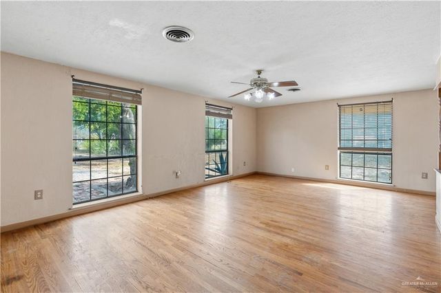 318 E Samano Street, Edinburg, TX 78539