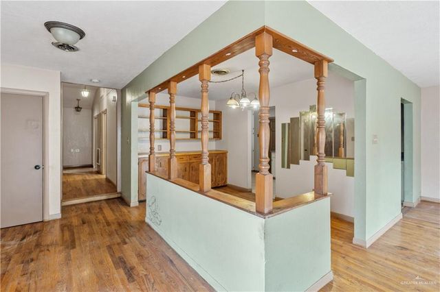 318 E Samano Street, Edinburg, TX 78539