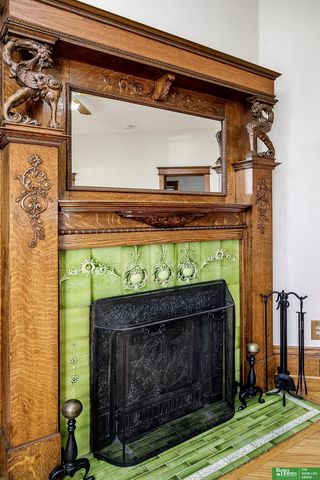 1618 S 32 Avenue, Omaha, NE 68105