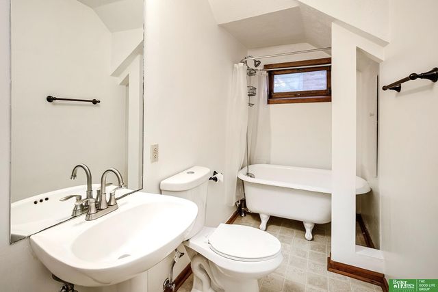 1618 S 32 Avenue, Omaha, NE 68105