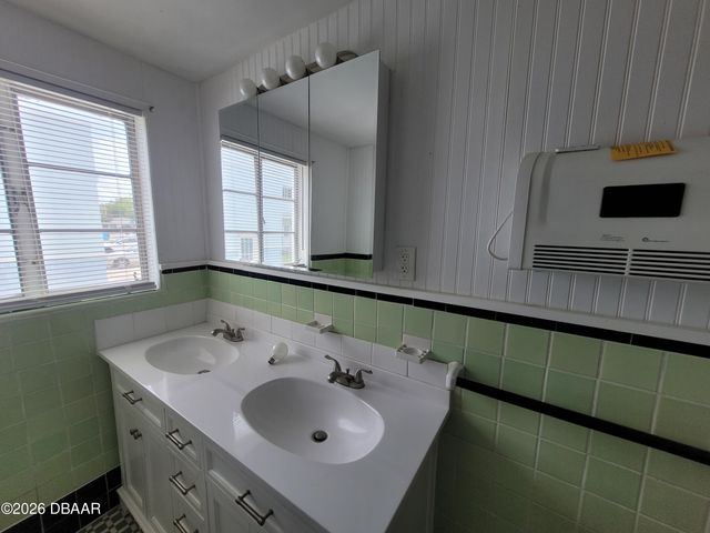 500 S Beach St Apt K2, Daytona Beach, FL 32114