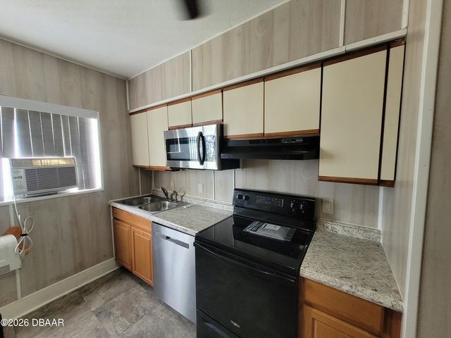 500 S Beach St Apt K2, Daytona Beach, FL 32114