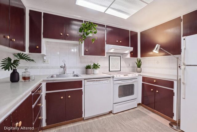 1031 Crestview Drive 216, Mountain View, CA 94040