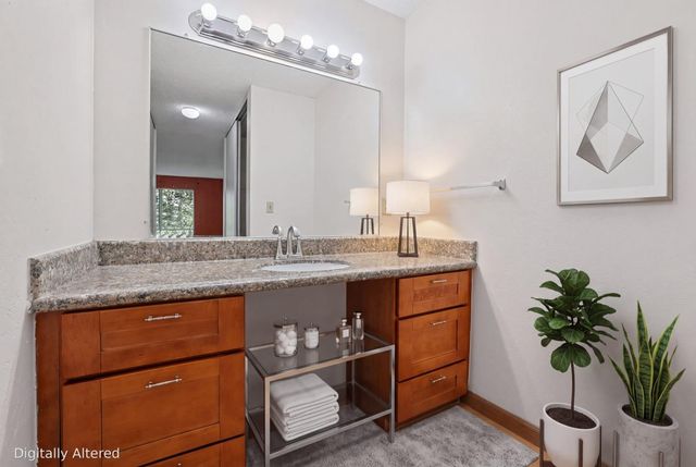 1031 Crestview Drive 216, Mountain View, CA 94040
