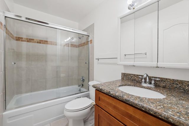 1031 Crestview Drive 216, Mountain View, CA 94040