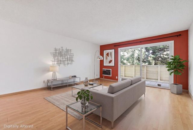1031 Crestview Drive 216, Mountain View, CA 94040
