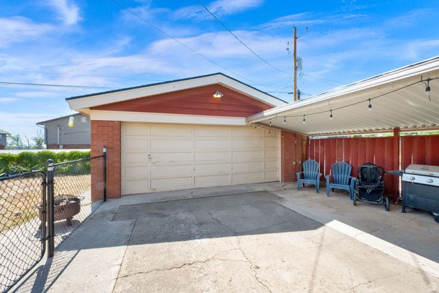 925 JACKSON AVE, Ogden, UT 84404