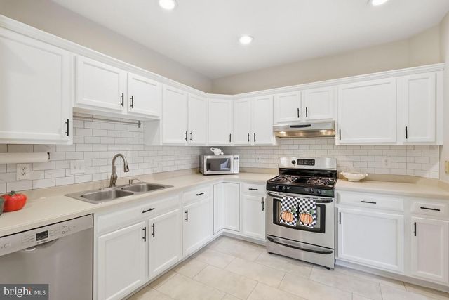 4714 CARONIA WAY, Fairfax, VA 22030